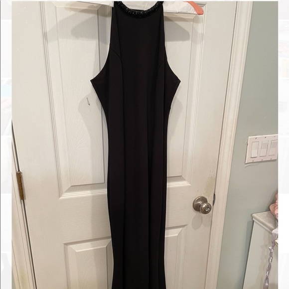 Lulus beaded neck evening gown - Picture 2 of 4